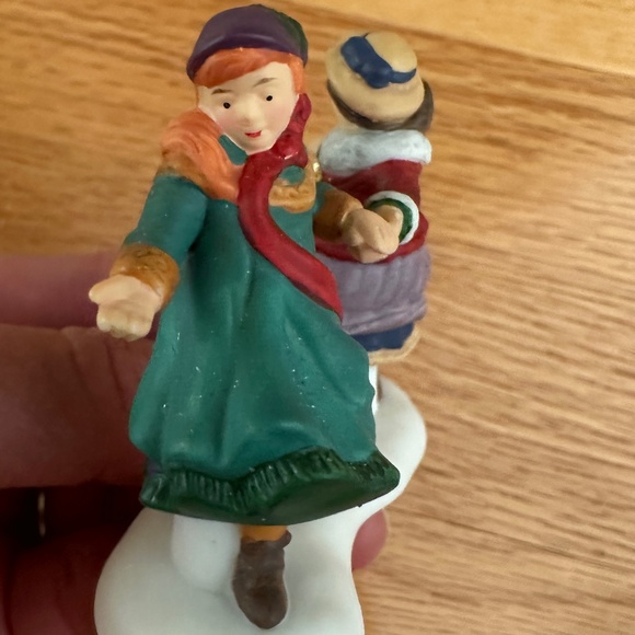 Department 56 Heritage Village Collection Nine Ladies Dancing IX Dickens Village - Picture 6 of 16